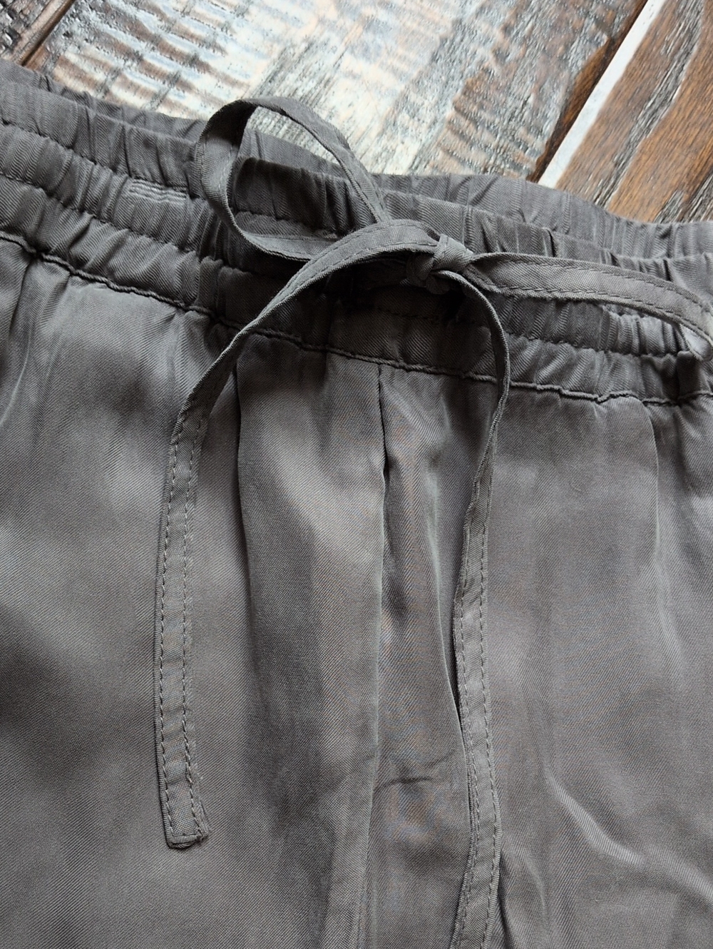 JOHNNY WAS I Granite Gray Alice Cupra Silky Drawstring Jogger Ankle Pants, M - Picture 5 of 12